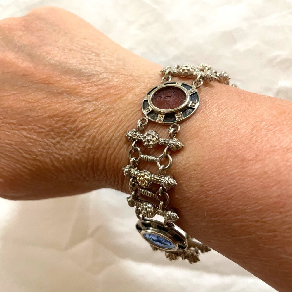 Exquisite Ancient Coin Bracelet - Picture 2 of 5